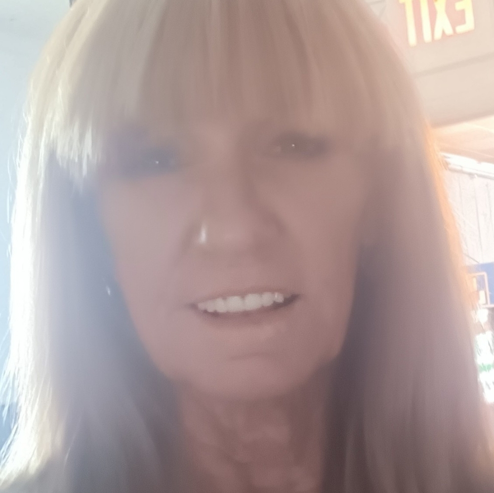 Meet your Posher, Sandy